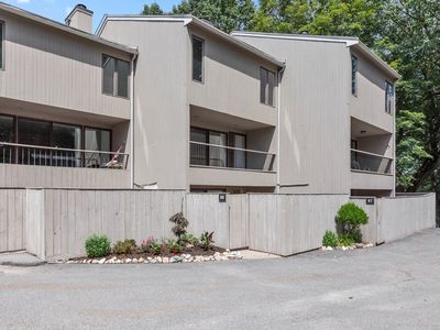 98 Mill Pond #98, North Andover, MA, 01845