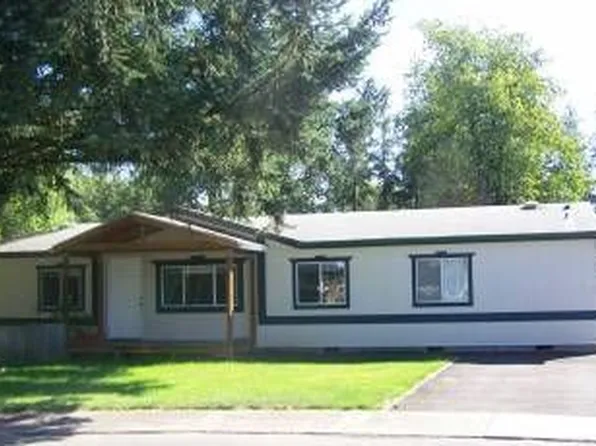 21963 Floral Ct NE, Aurora, OR 97002