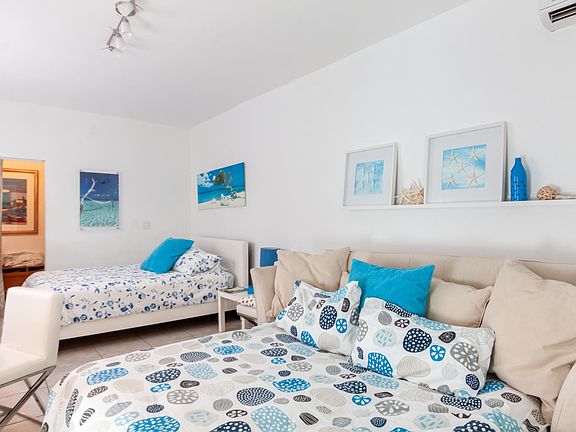 2nd image of 6855 NE 5th Ave Unit B