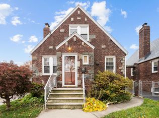 117-20 8th Ave, College Point, NY 11356