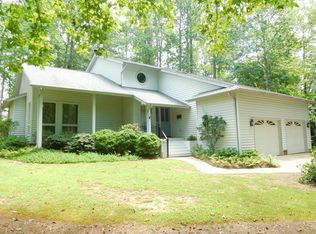 417 Forest Lane Dr, Gaffney, SC 29340