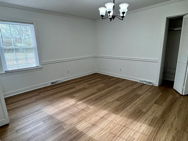 2112 Leon Dr — Photo 25