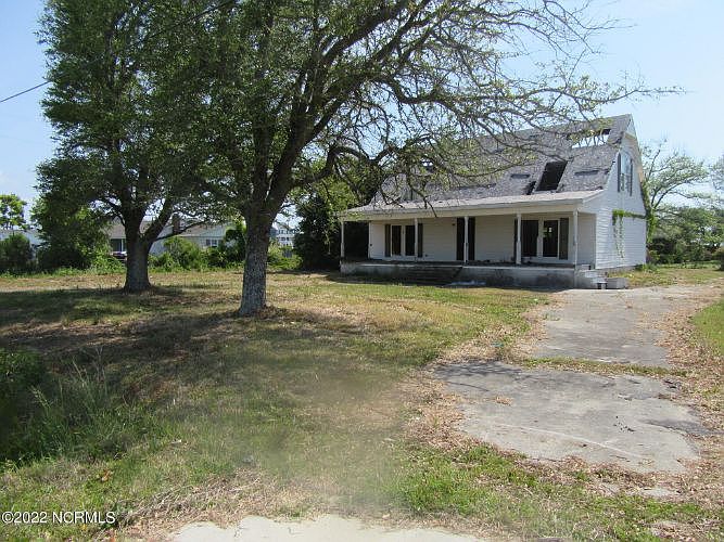 1st image of 154 Canal Dr