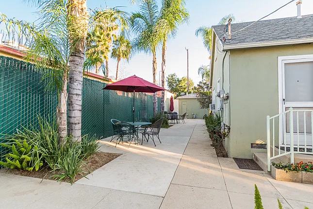 11503 Chandler Blvd #3/4 — Photo 6