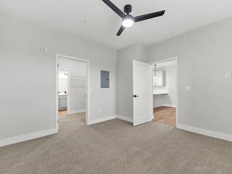 Blackwell Living — Photo 45