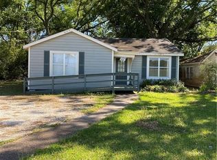 504 E College St, Lake Charles, LA 70605