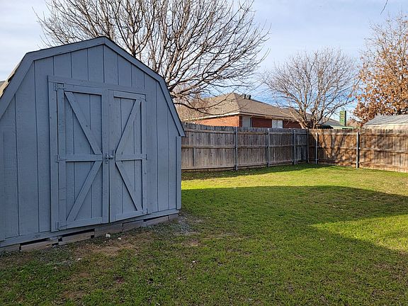 3rd image of 6405 Freshwater Ln