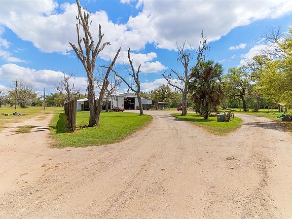 3rd image of 4239 County Road 348