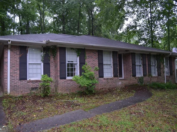 3293 Misty Valley Dr, Macon, GA 31204
