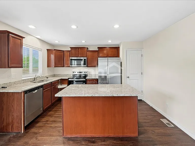 2496 Sierra Springs Dr — Photo 4