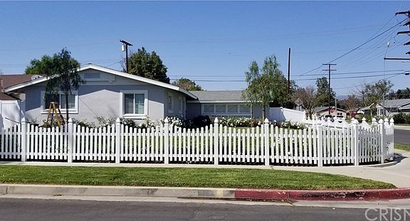 3rd image of 23301 Welby Way