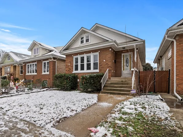 6115 W Eddy St, Chicago, IL 60634