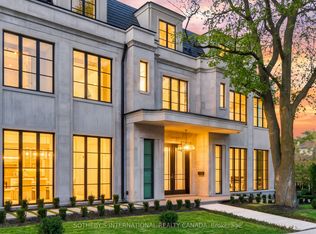 170 Forest Hill Rd, Toronto, ON M5P2N4
