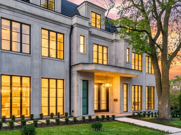 170 Forest Hill Rd, Toronto, ON M5P 2N4