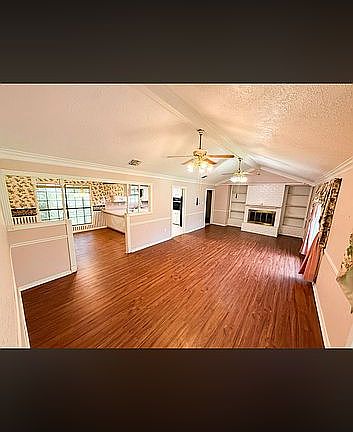 2nd image of 441 Longwood Dr