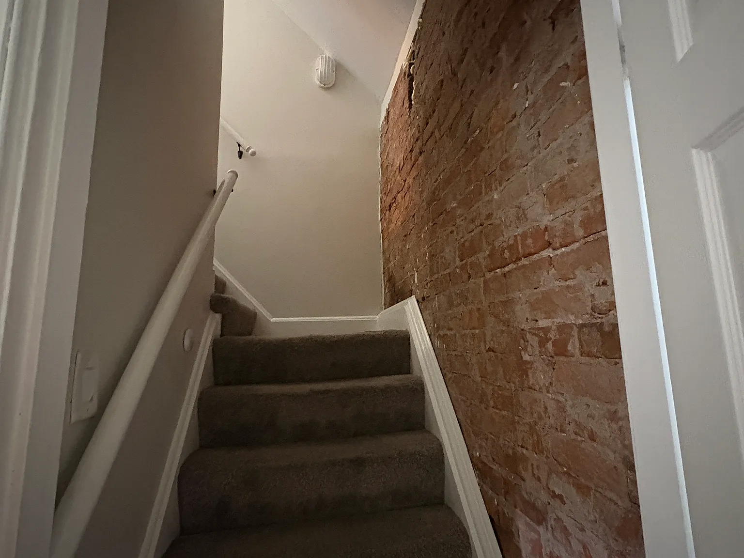 Garrard Street — Photo 3