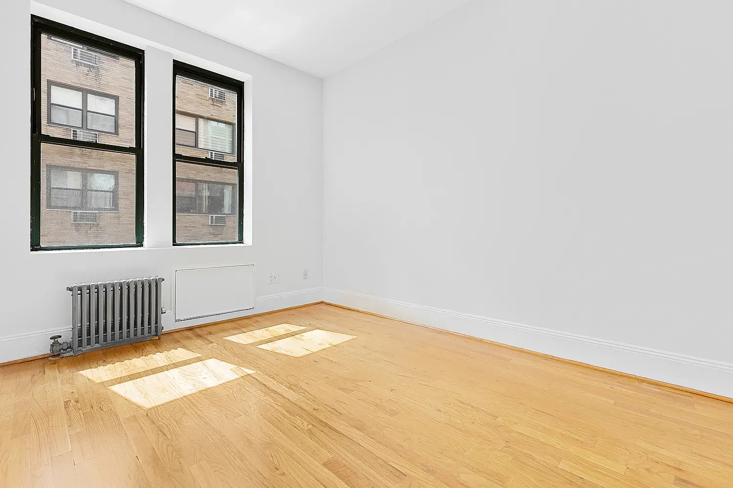 226 East 70th Street — Photo 3