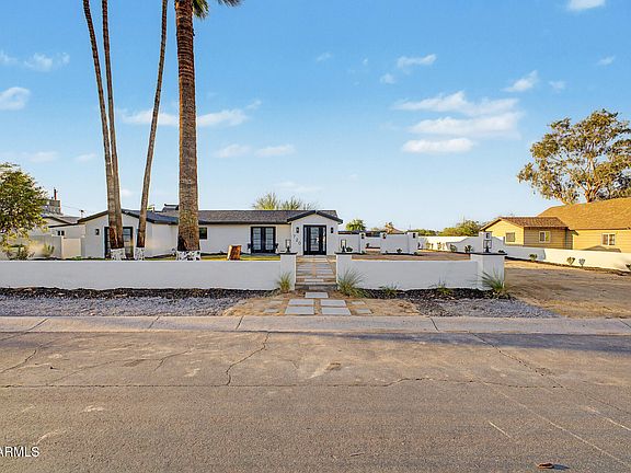 2nd image of 720 E DESERT Lane
