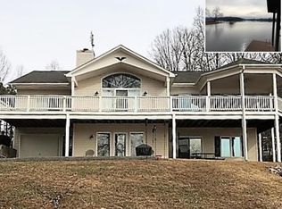 107 Dogwood Ln, Moneta, VA 24121