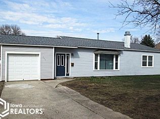 711 1st St NE, Belmond, IA 50421