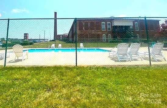 Locke Mill Plaza — Photo 19