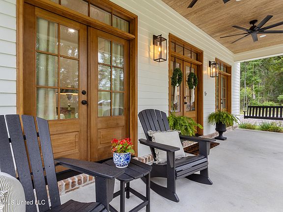 4th image of 8068 Ocean Springs Rd