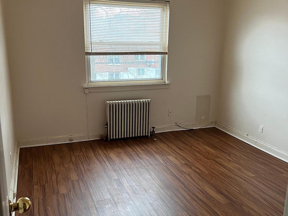 2nd image of 5831 Clearview Expy Floor 2