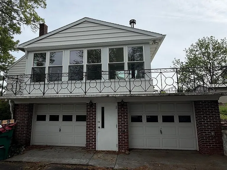 821 Lorane Rd — Photo 22