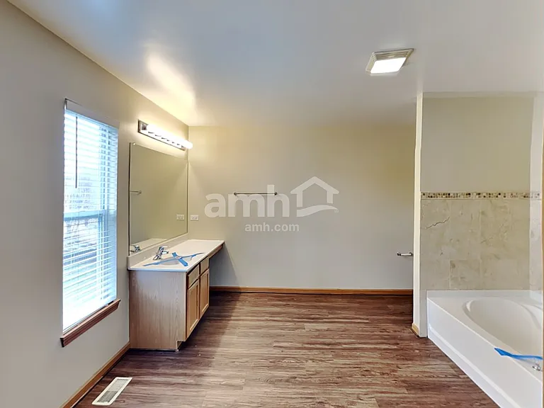 3229 Kenilworth Ln — Photo 12