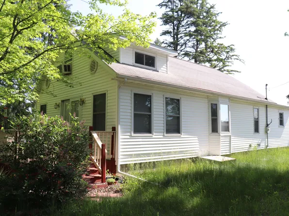 5916 N Lewis Rd, Coleman, MI 48618