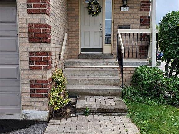 3rd image of 302 College Ave W #172