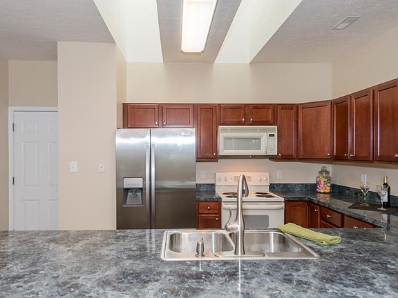 4th image of 7109 Rocky Mountain High Blvd #1