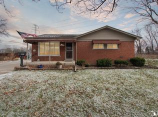 7653 Shenandoah Ave, Allen Park, MI 48101
