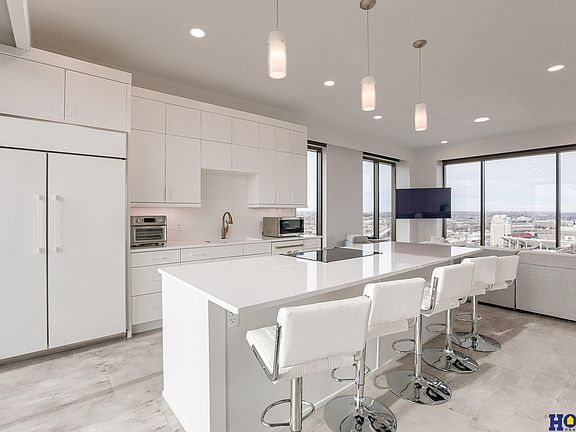 3rd image of 1125 Q St #1801