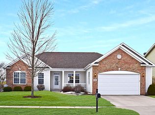 226 Alden Dr, Sycamore, IL 60178