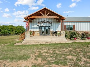 1725 Horsemans Dr, Stephenville, TX 76401