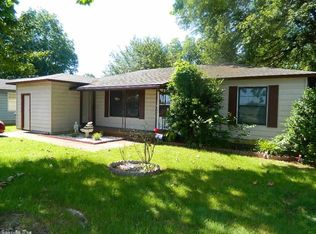 1609 School Dr, Jacksonville, AR 72076