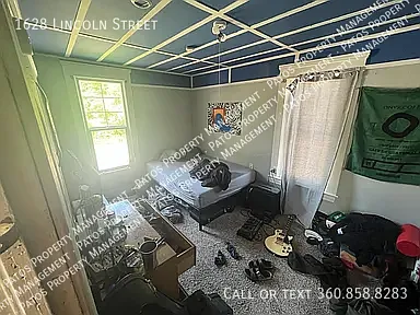 1628 Lincoln St — Photo 5