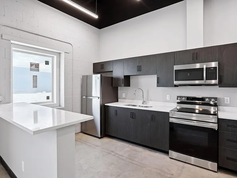 9th St Lofts — Photo 8