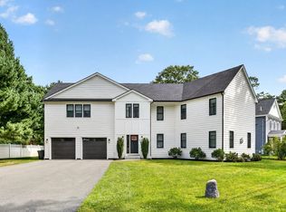 23 Evergreen Rd, Natick, MA 01760