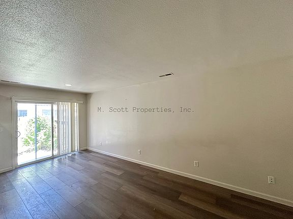3rd image of 105 Justin Ln APT A