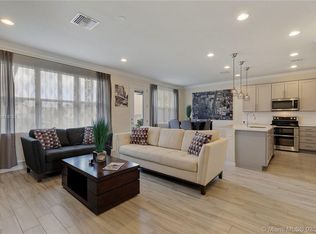 4137 Large Leaf Ln #4137, Hollywood, FL 33021