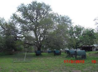 8125 State Highway 97 E, Floresville, TX 78114