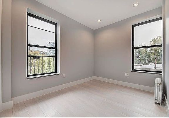3rd image of 336 E 18th St #4B