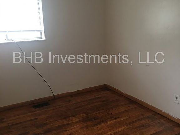 5th image of 4312 E 18th St