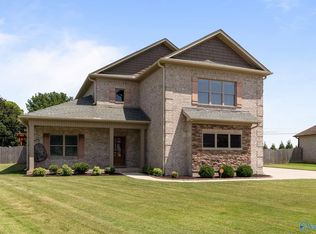 107 Patrick Acres Dr, Meridianville, AL 35759