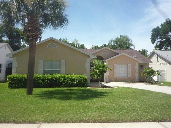 3rd image of 2508 Southern Oak Cir