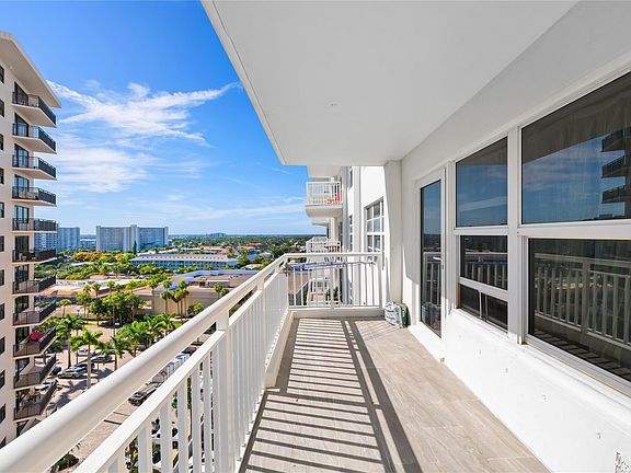 5th image of 3850 Galt Ocean Drive #1104