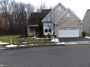 10 Daisy Ct, Marlton, NJ 08053