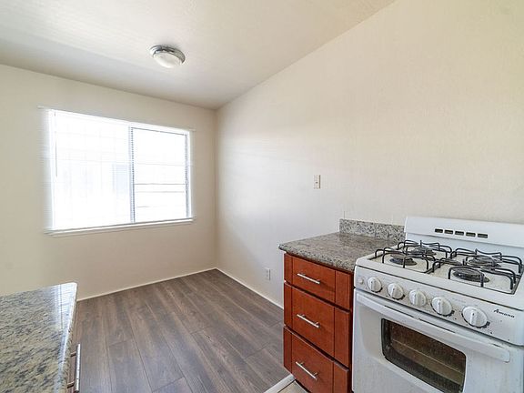 2nd image of 1896 Alcatraz Ave #1898-06